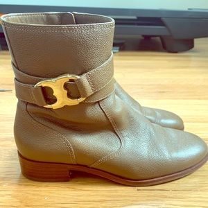 Tory Burch size 7 side zip booties